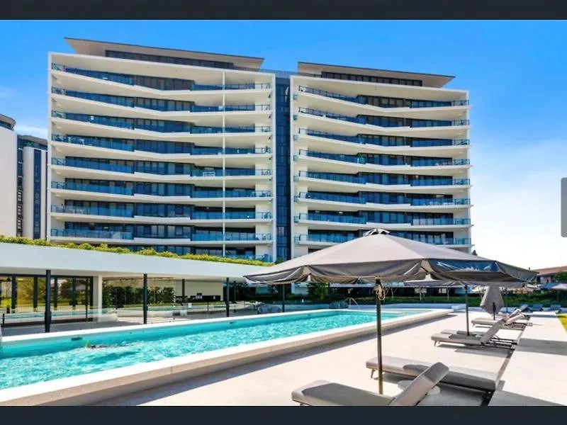 Palm Beach Luxury Apartment With Hinterland Views Gold Coast 0*,  Australia