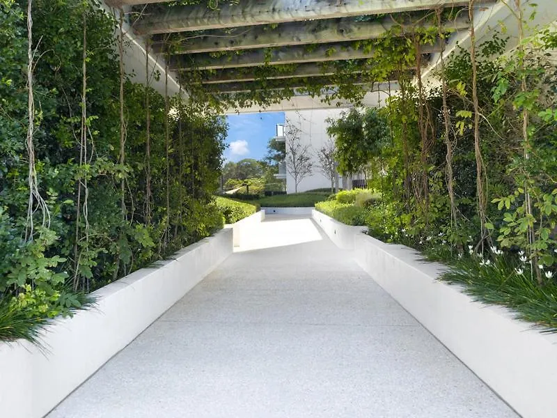 Palm Beach Luxury Apartment With Hinterland Views Gold Coast