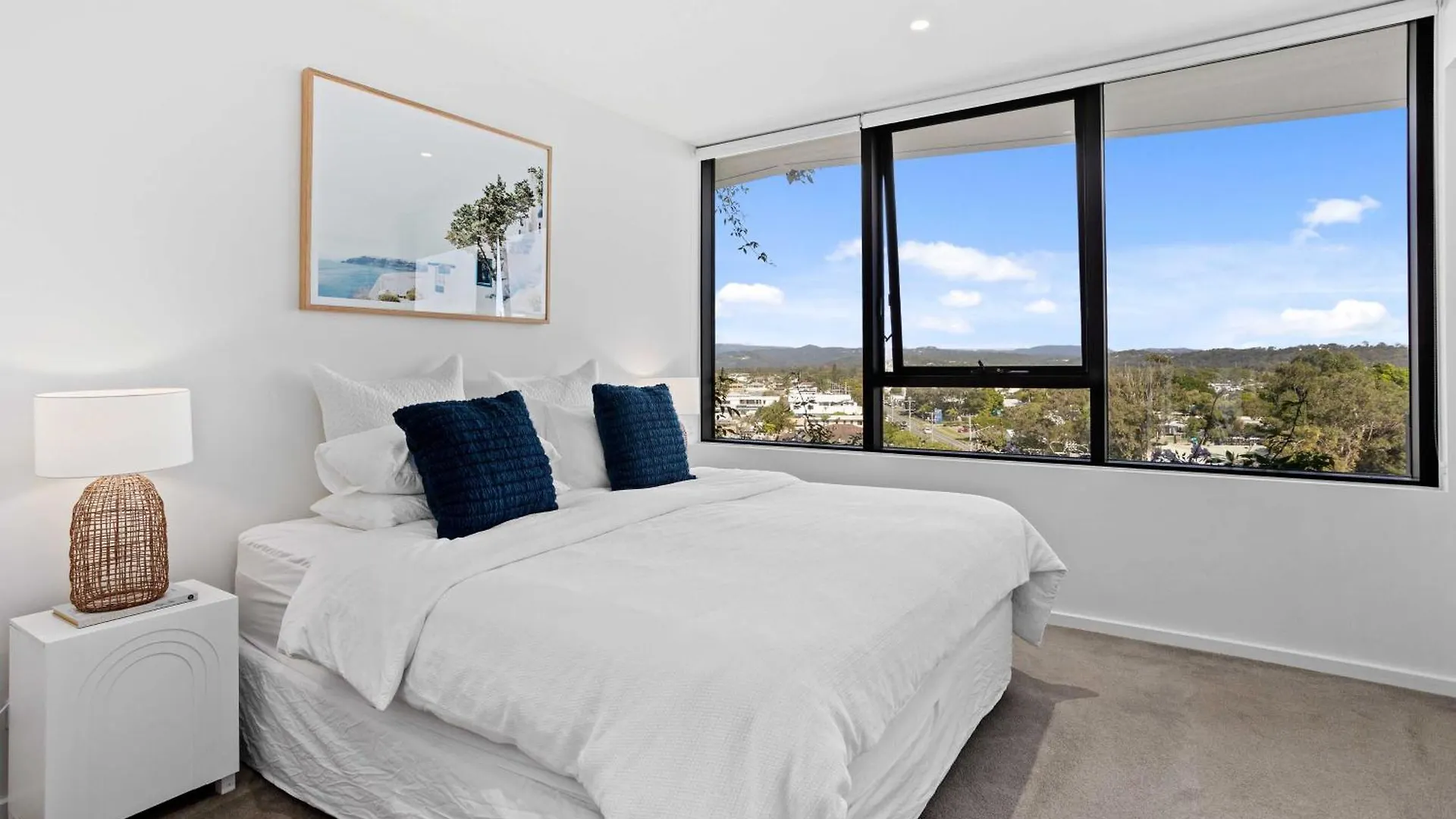 Palm Beach Luxury Apartment With Hinterland Views Gold Coast 0*,  Austrálie